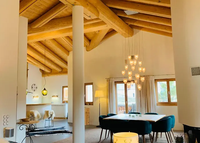 La Engiadina Apartment *